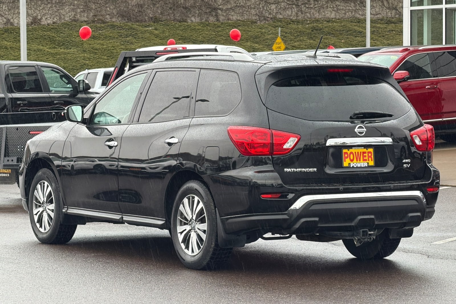 2018 Nissan Pathfinder SV