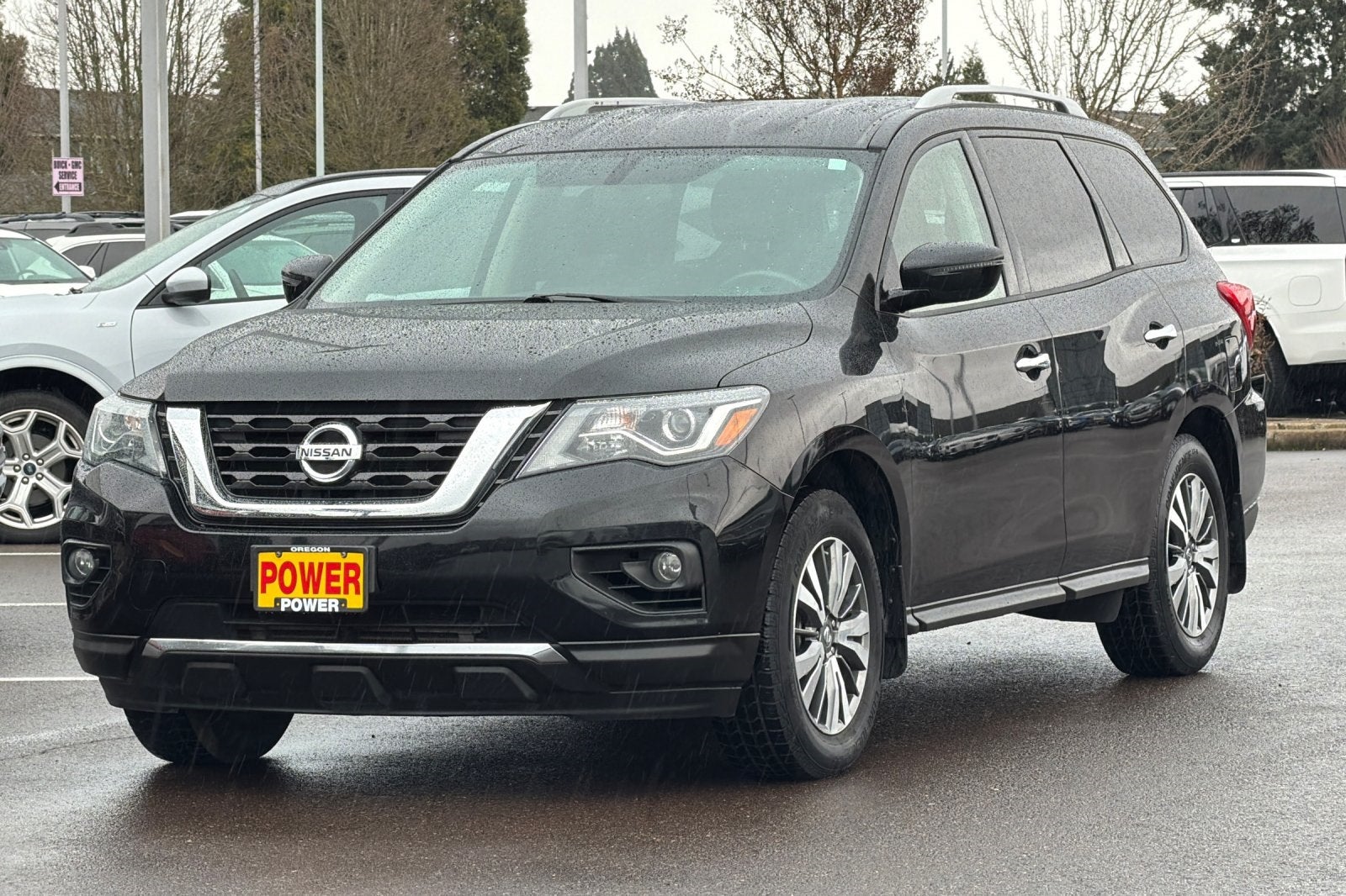 2018 Nissan Pathfinder SV