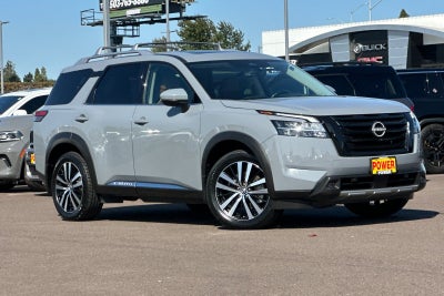 2023 Nissan Pathfinder Platinum