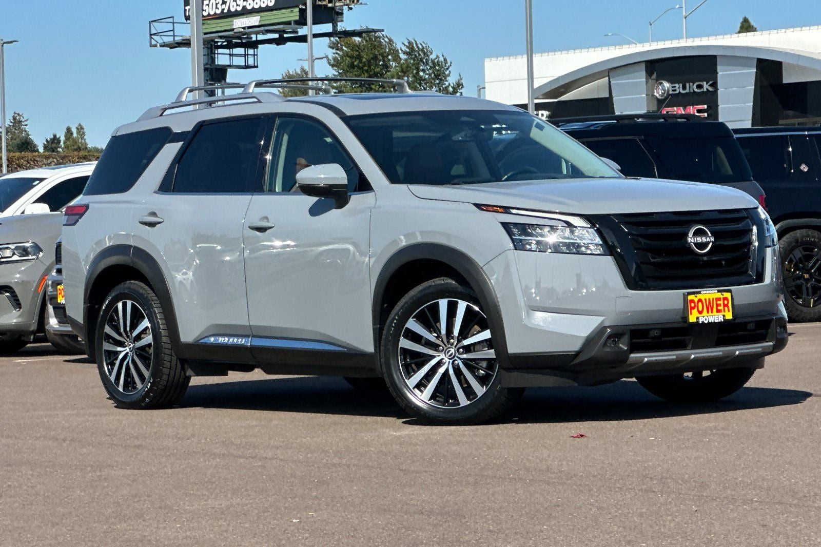 2023 Nissan Pathfinder Platinum
