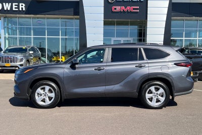 2024 Toyota Highlander LE