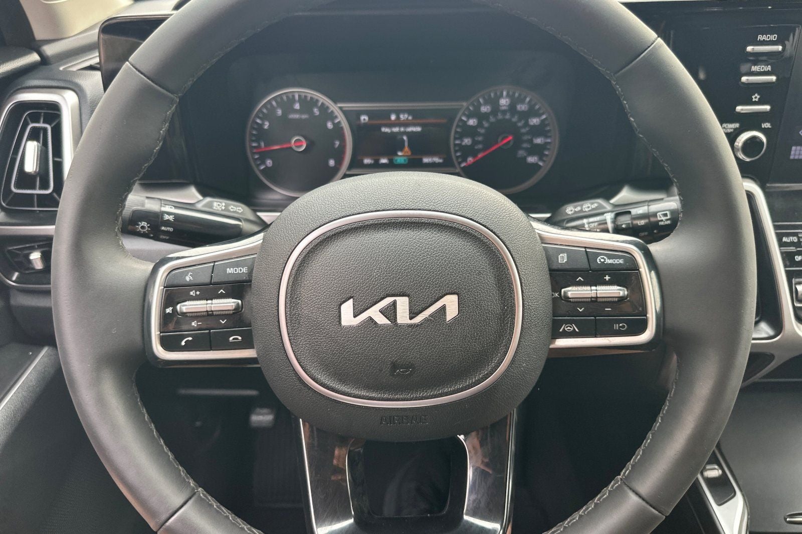 2022 Kia Sorento LX
