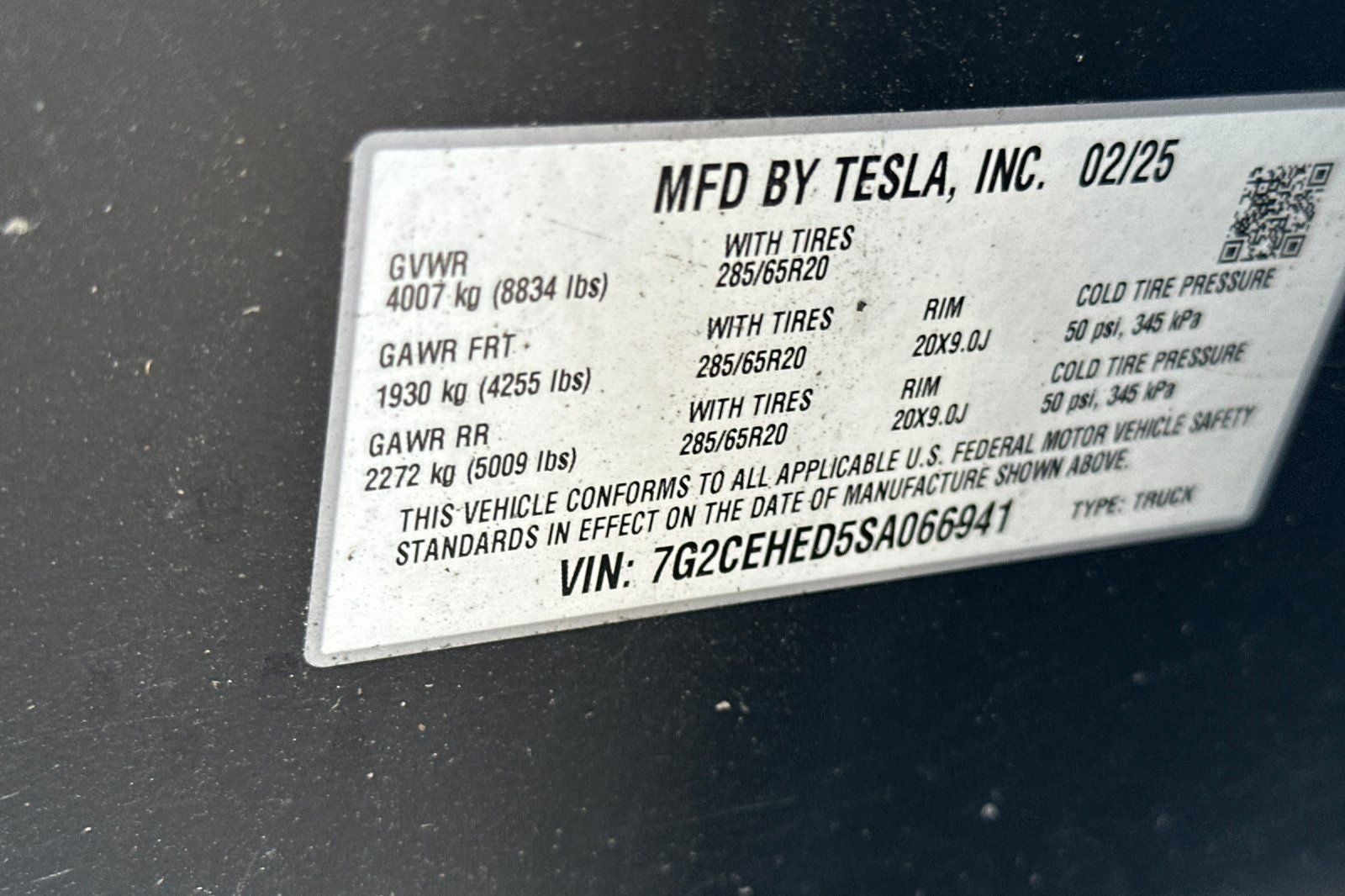 2025 Tesla Cybertruck Base