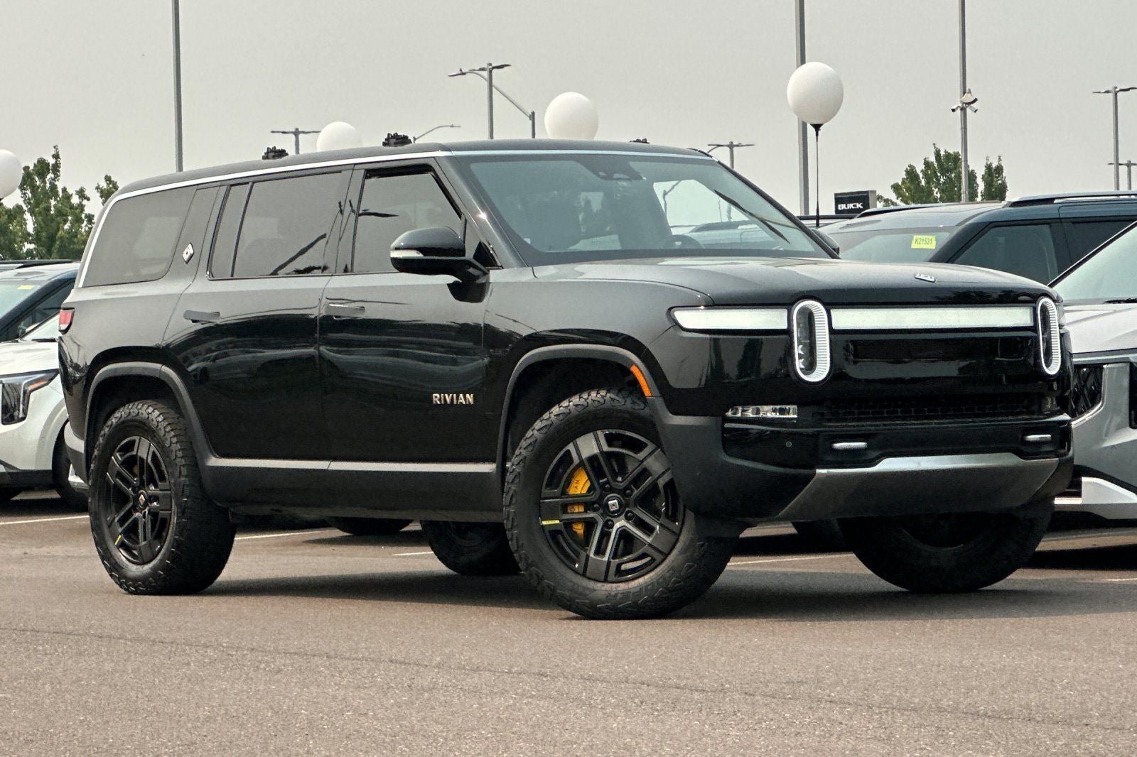 2023 Rivian R1S Adventure