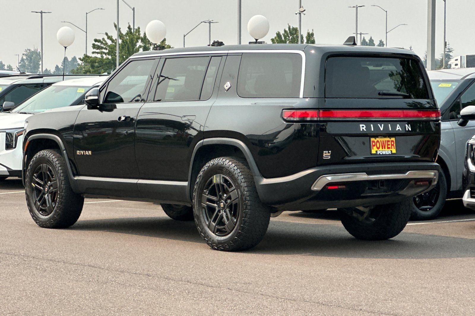 2023 Rivian R1S Adventure