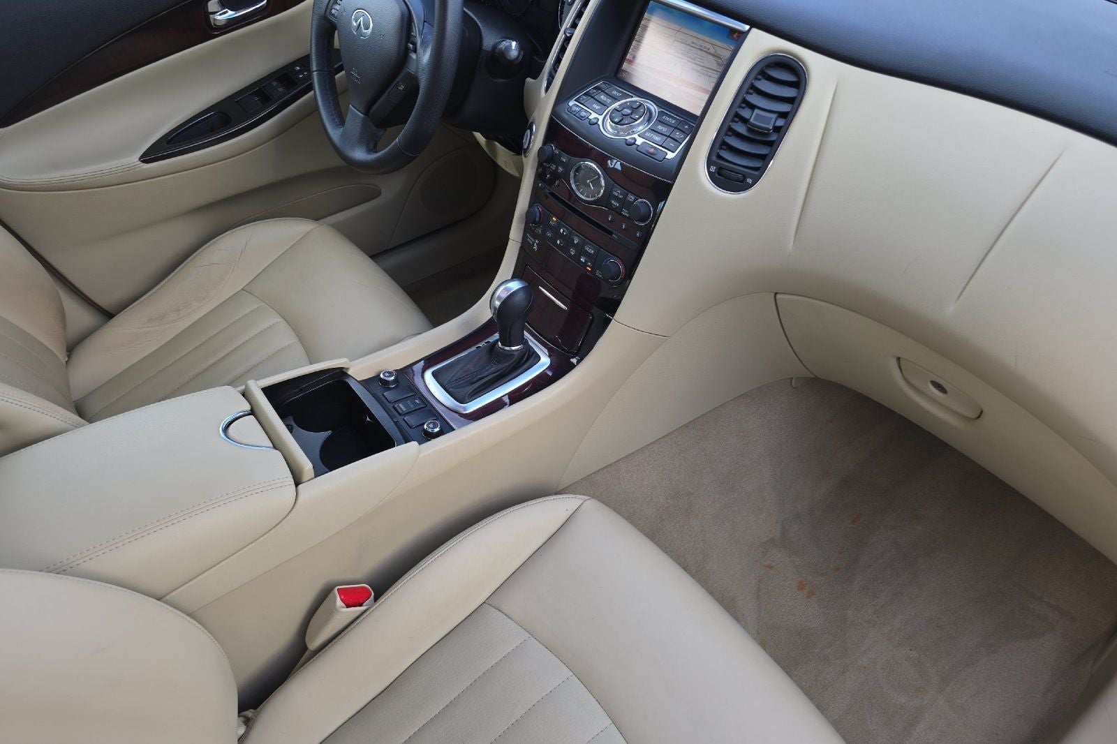 2017 INFINITI QX50 Base