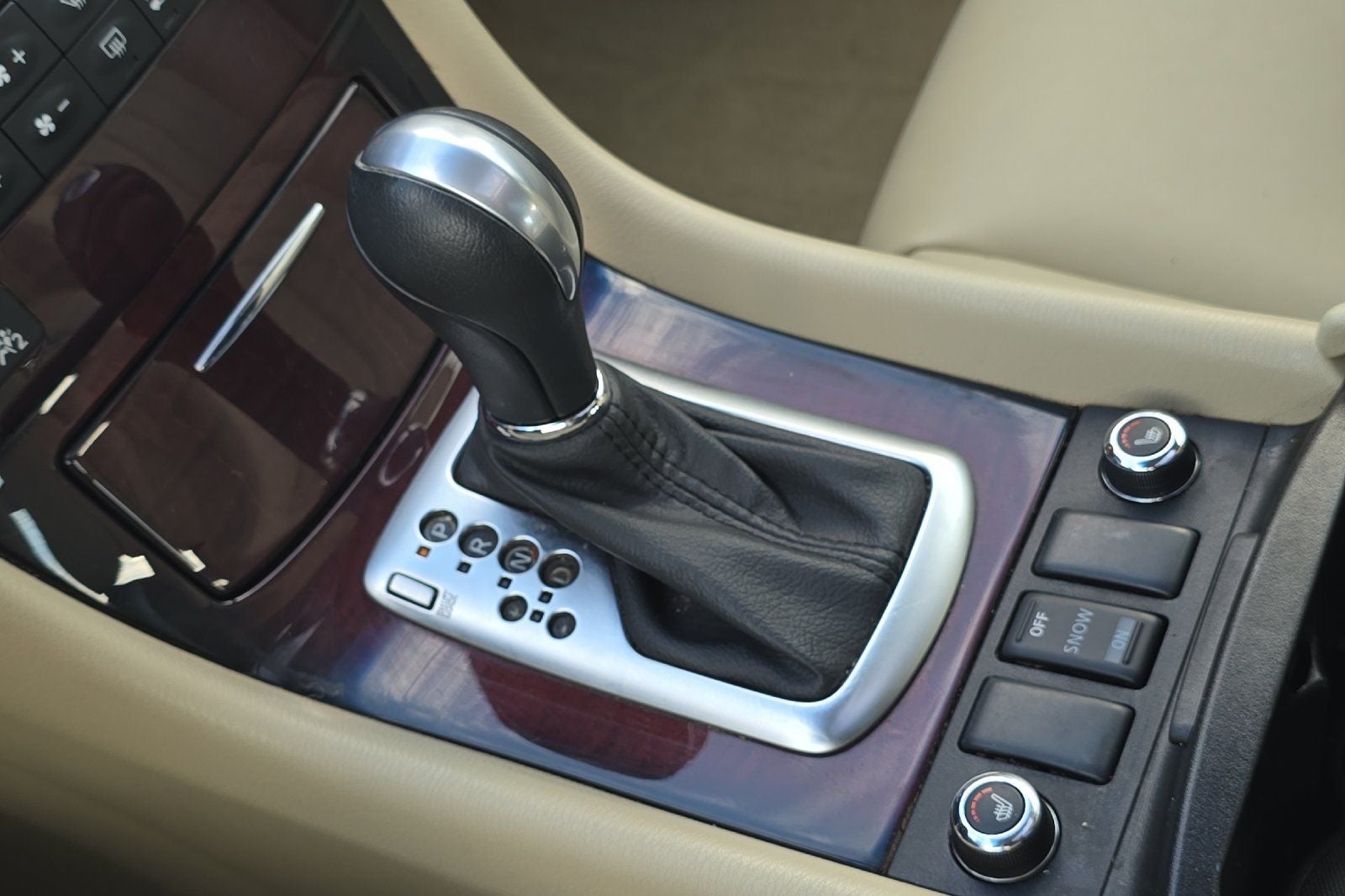 2017 INFINITI QX50 Base