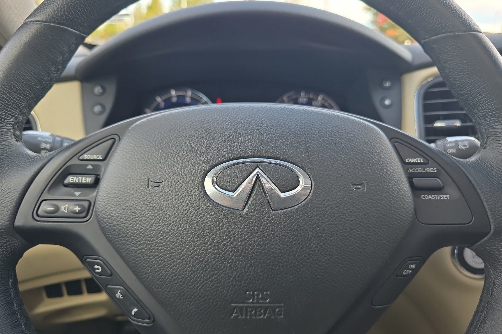 2017 INFINITI QX50 Base