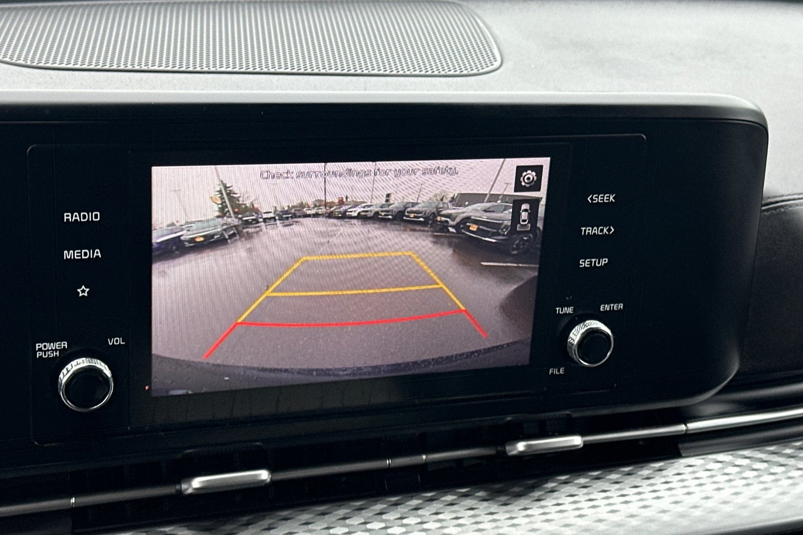 2022 Kia Carnival LXS