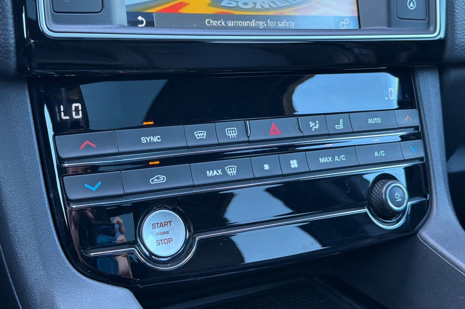 2017 Jaguar F-PACE 35t Prestige