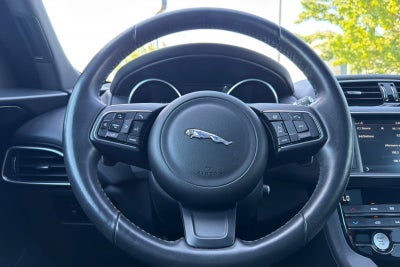 2017 Jaguar F-PACE 35t Prestige