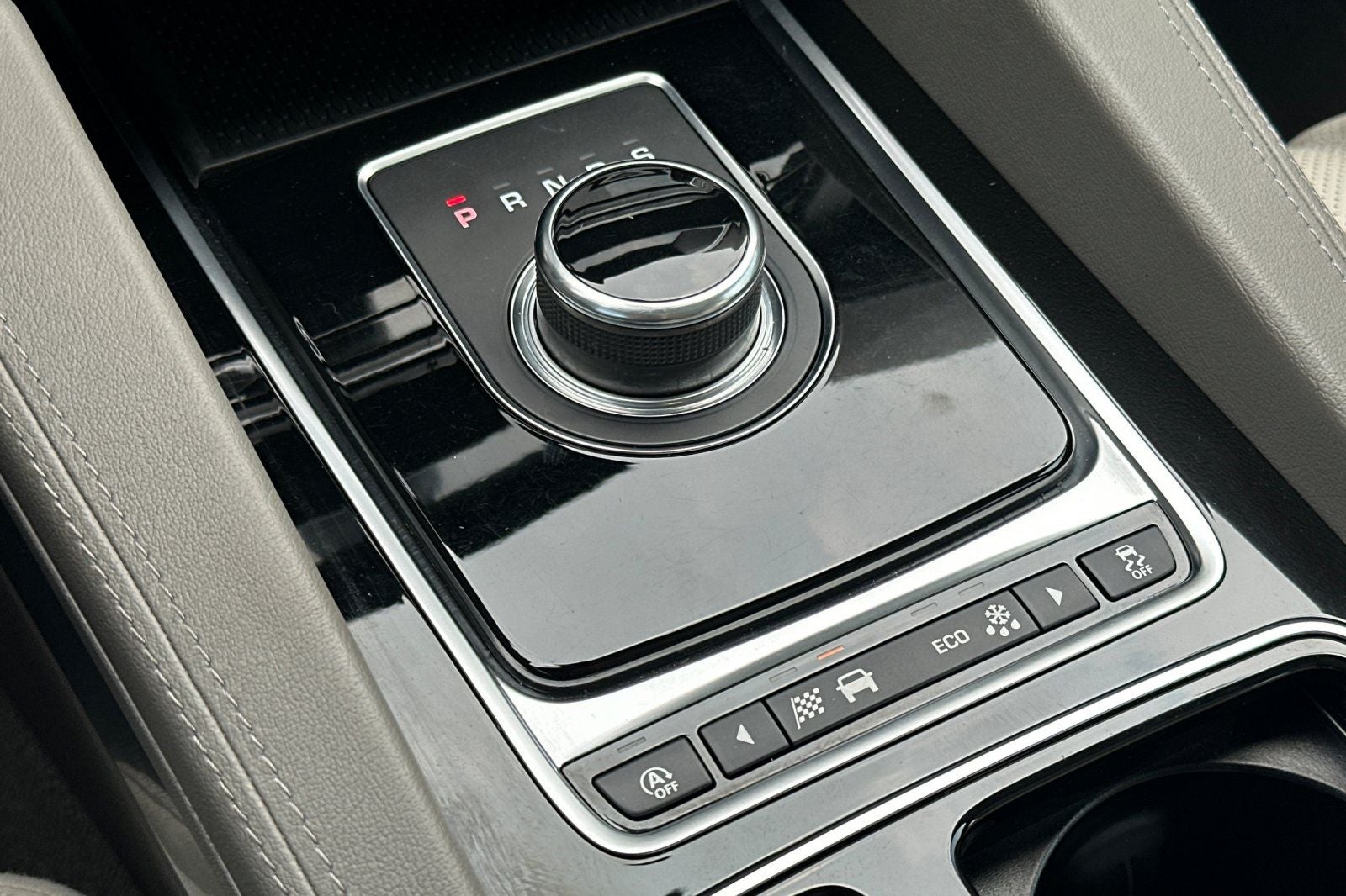 2020 Jaguar F-PACE 30t Portfolio