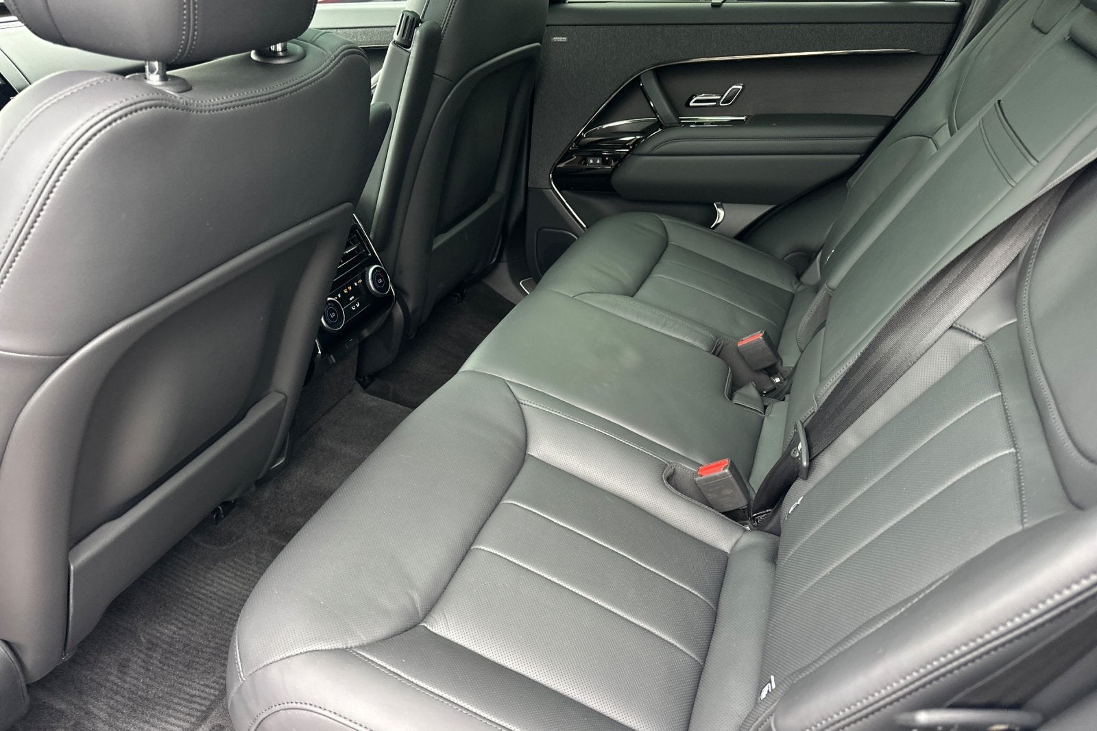 2024 Land Rover Range Rover Sport SE