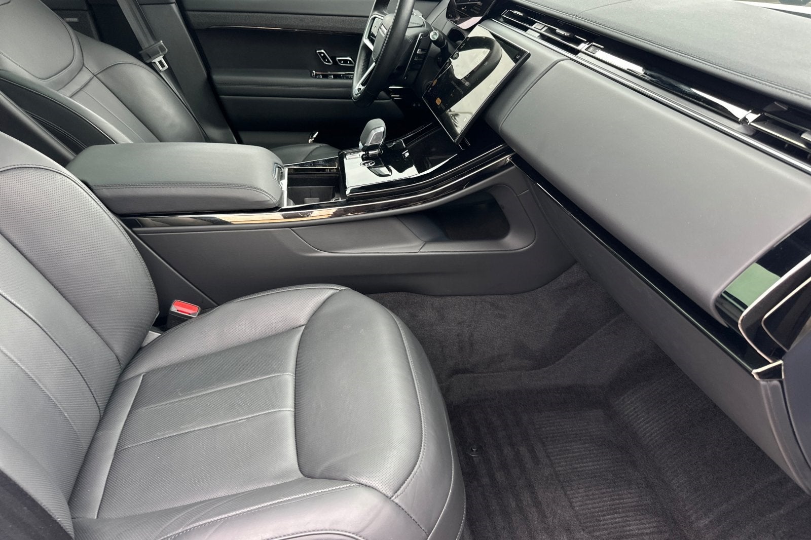 2024 Land Rover Range Rover Sport SE