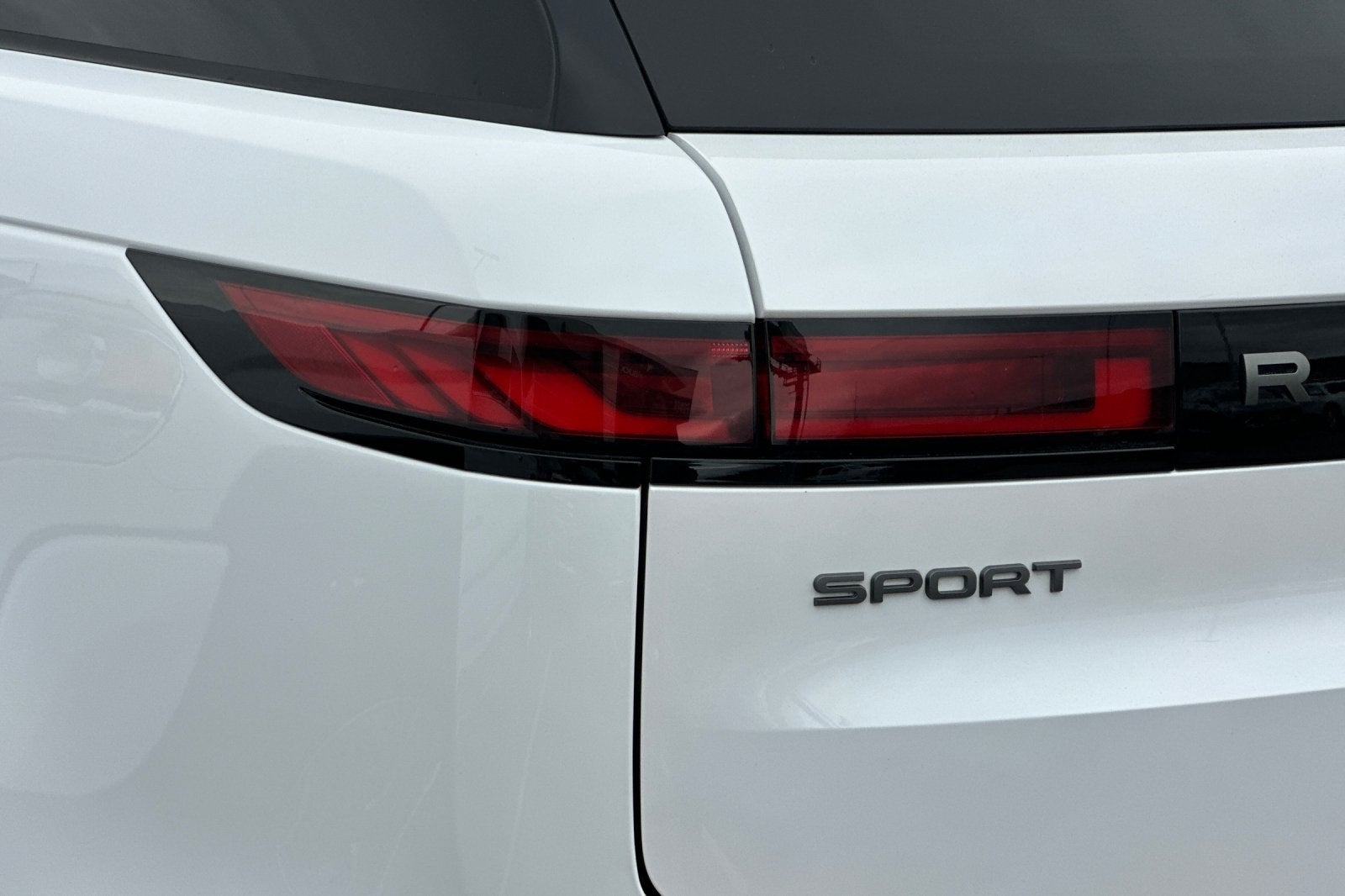 2024 Land Rover Range Rover Sport SE