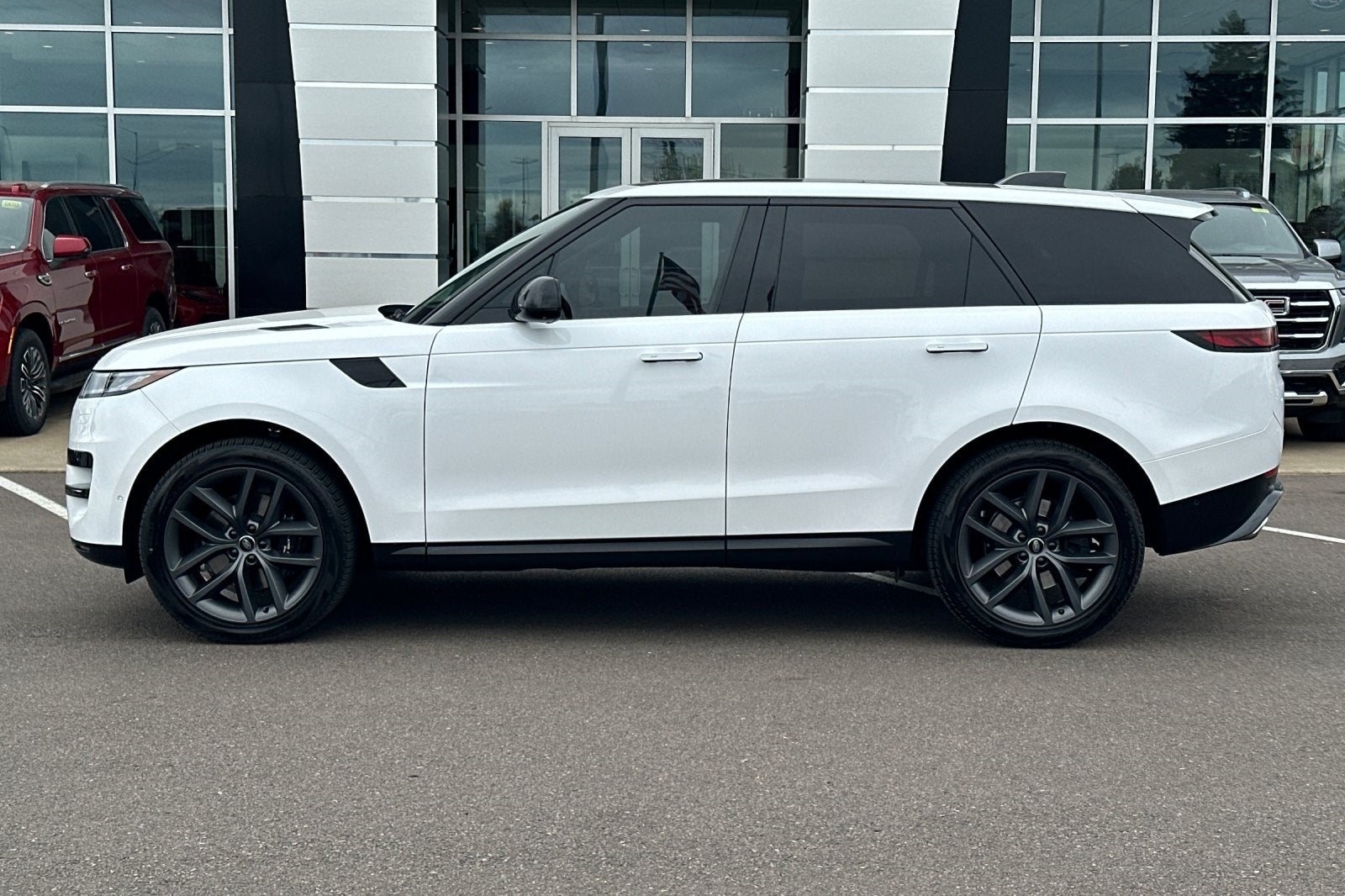 2024 Land Rover Range Rover Sport SE