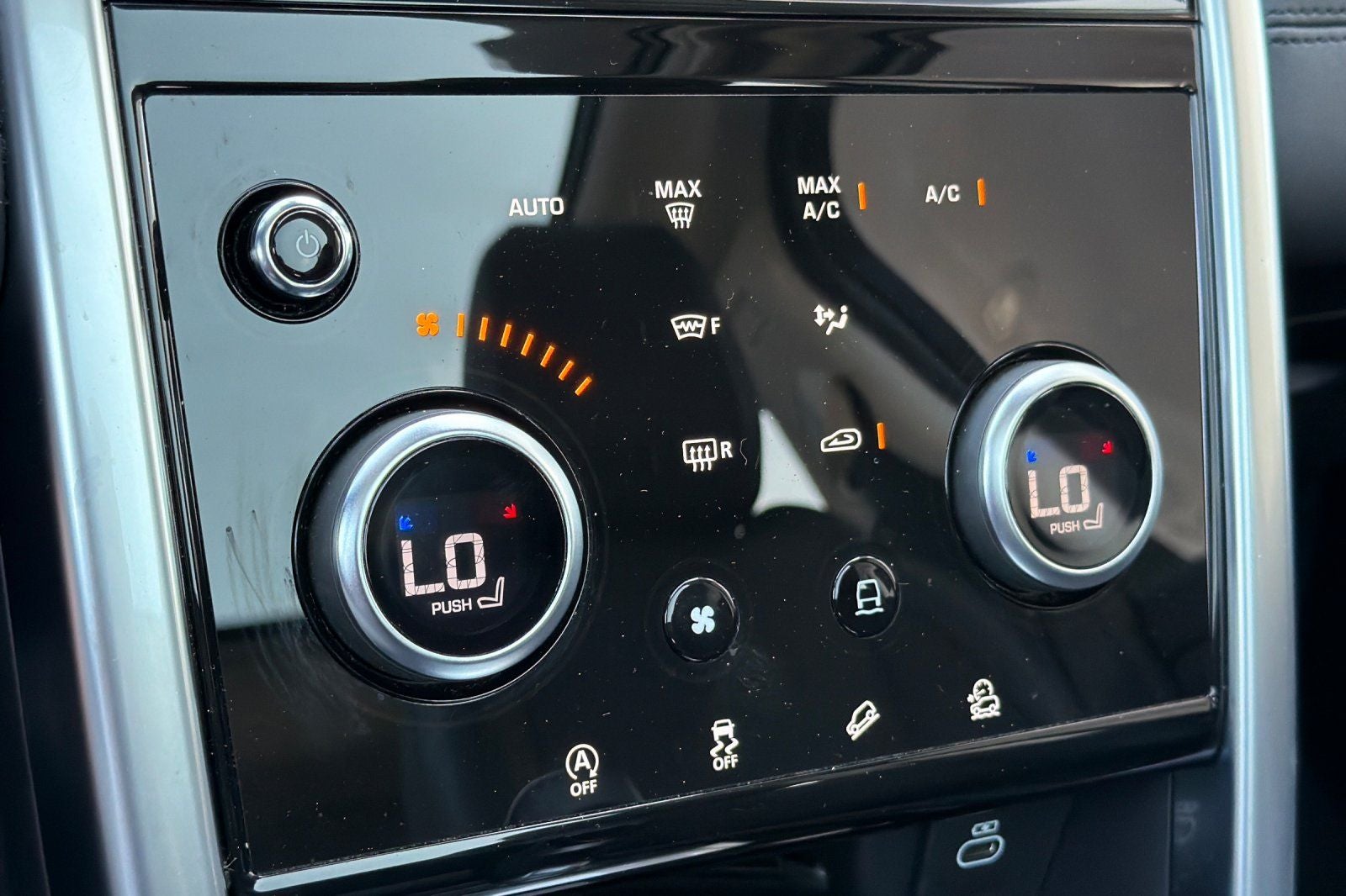 2022 Land Rover Discovery Sport SE