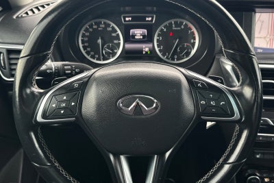 2017 INFINITI QX30 Premium