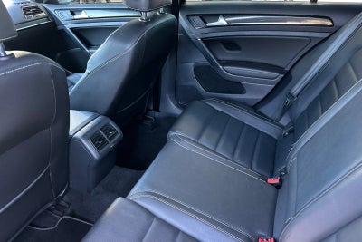 2017 Volkswagen Golf R DCC & Navigation 4Motion