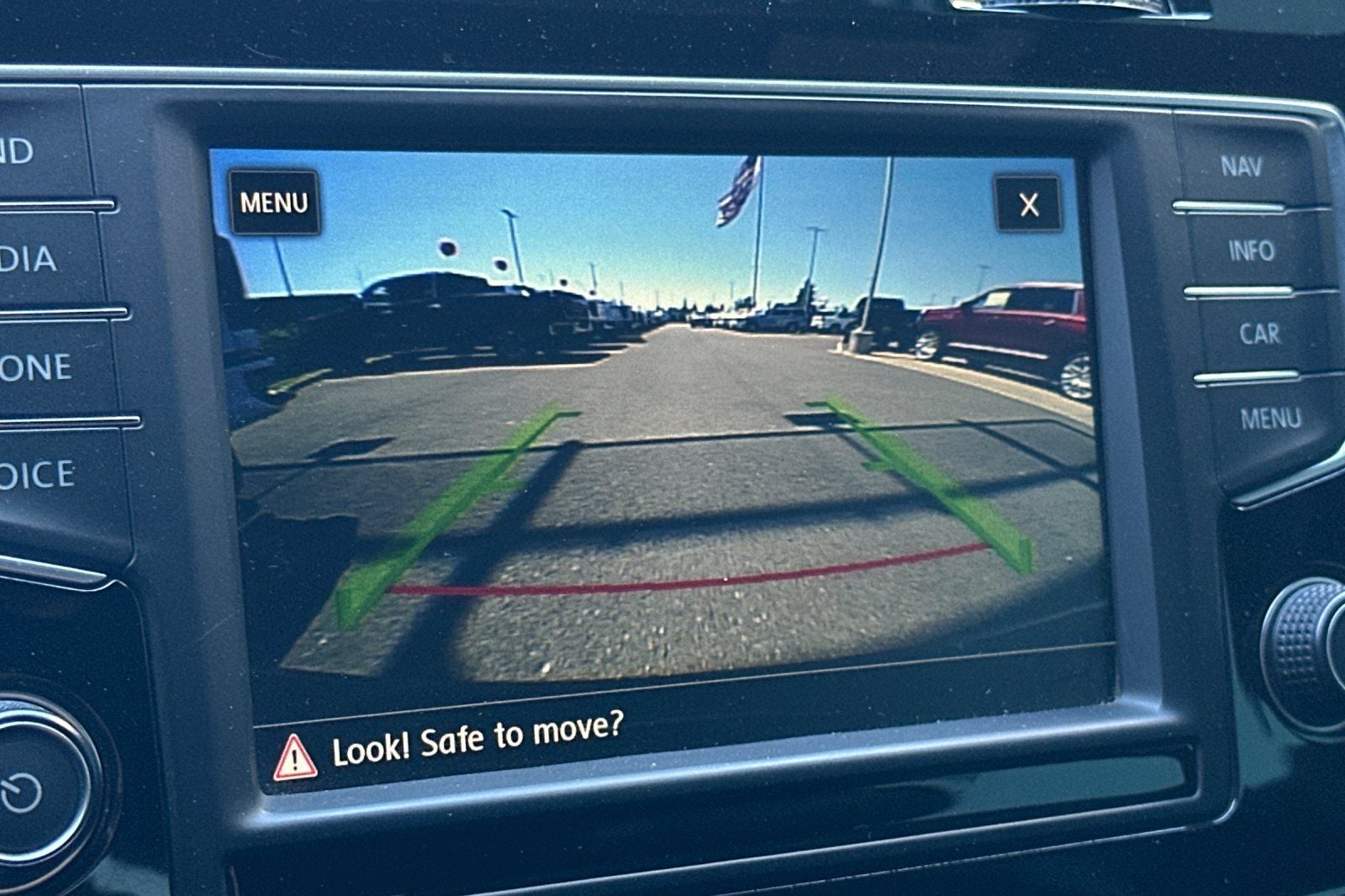 2017 Volkswagen Golf R DCC & Navigation 4Motion