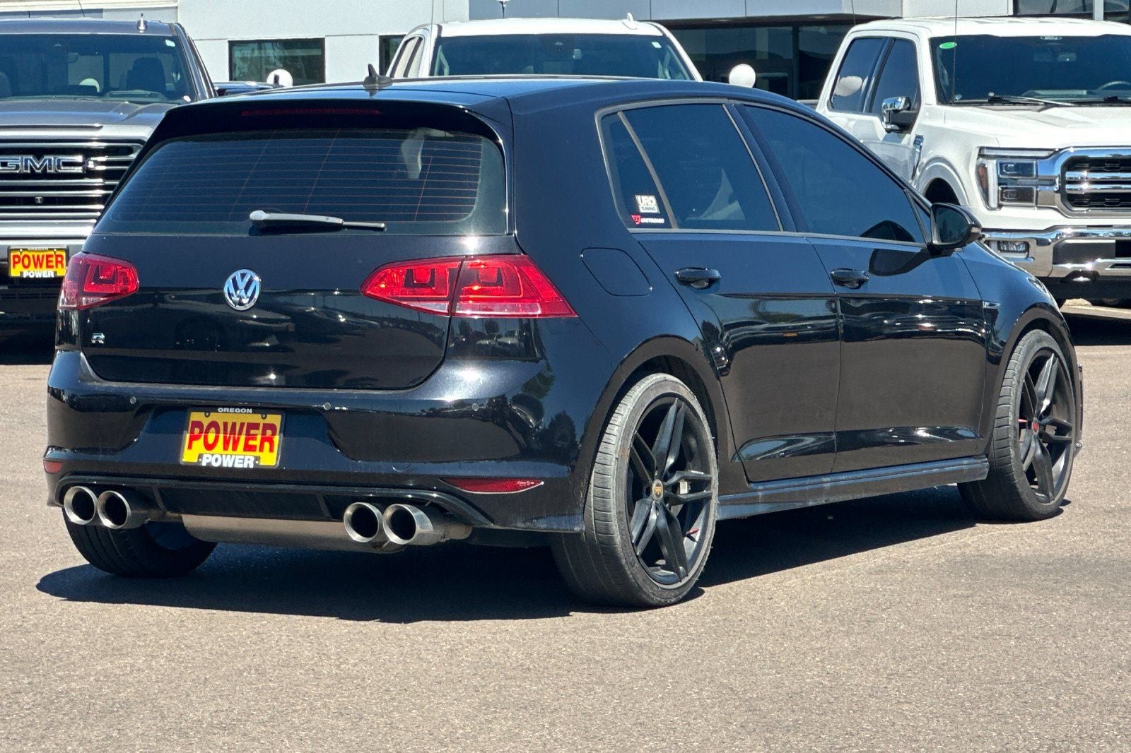 2017 Volkswagen Golf R DCC & Navigation 4Motion