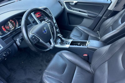 2016 Volvo XC60 T5 Drive-E Premier