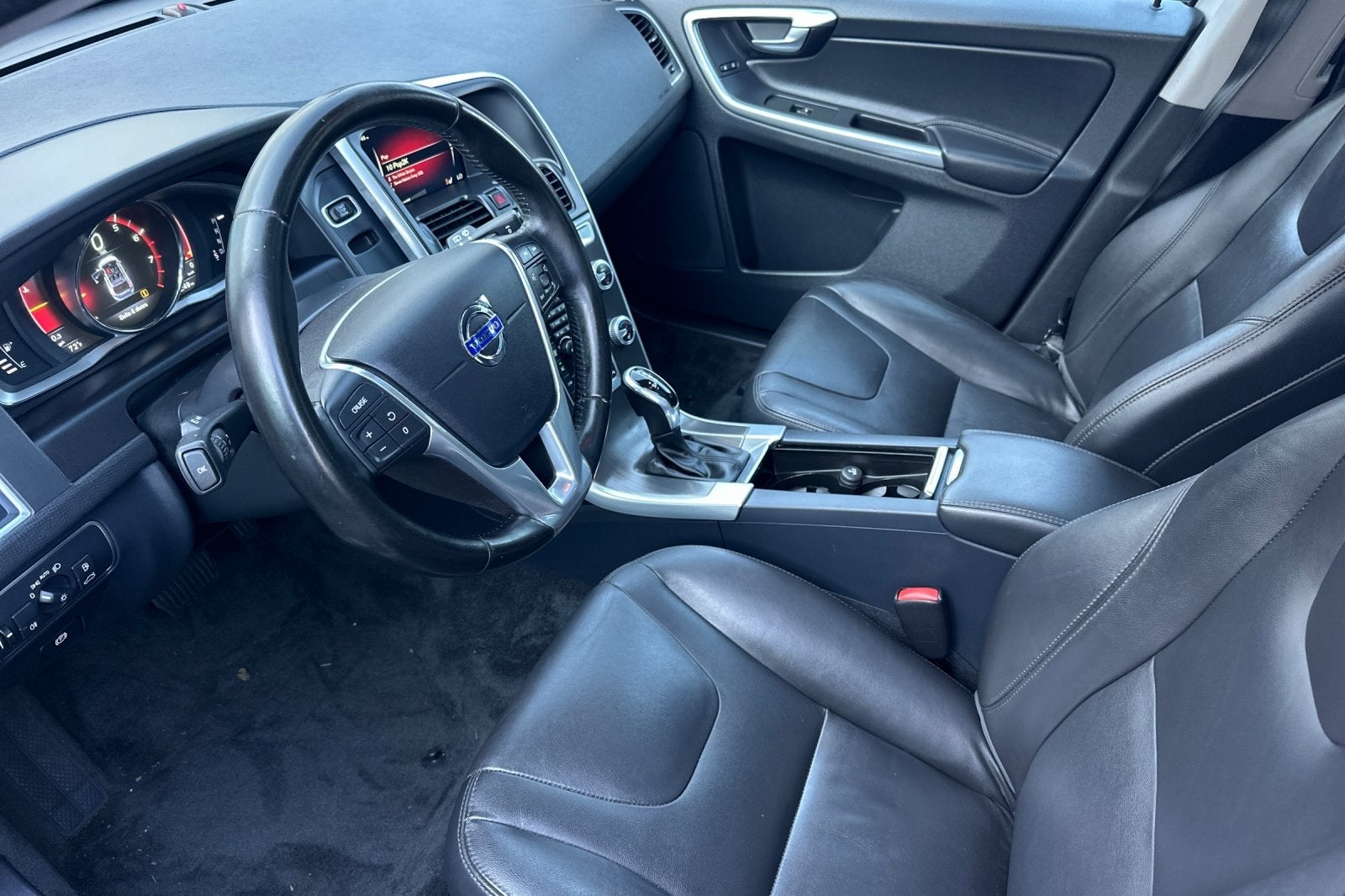 2016 Volvo XC60 T5 Drive-E Premier