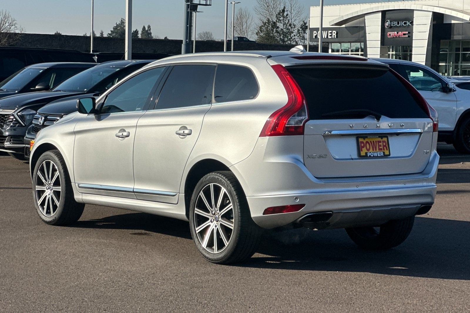 2016 Volvo XC60 T5 Drive-E Premier