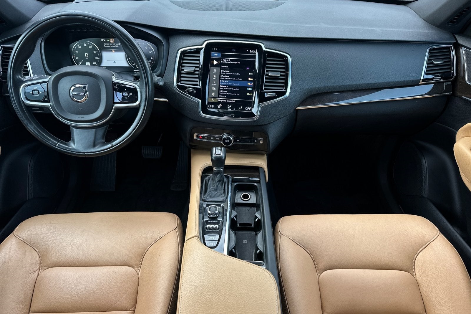 2017 Volvo XC90 T6 Momentum