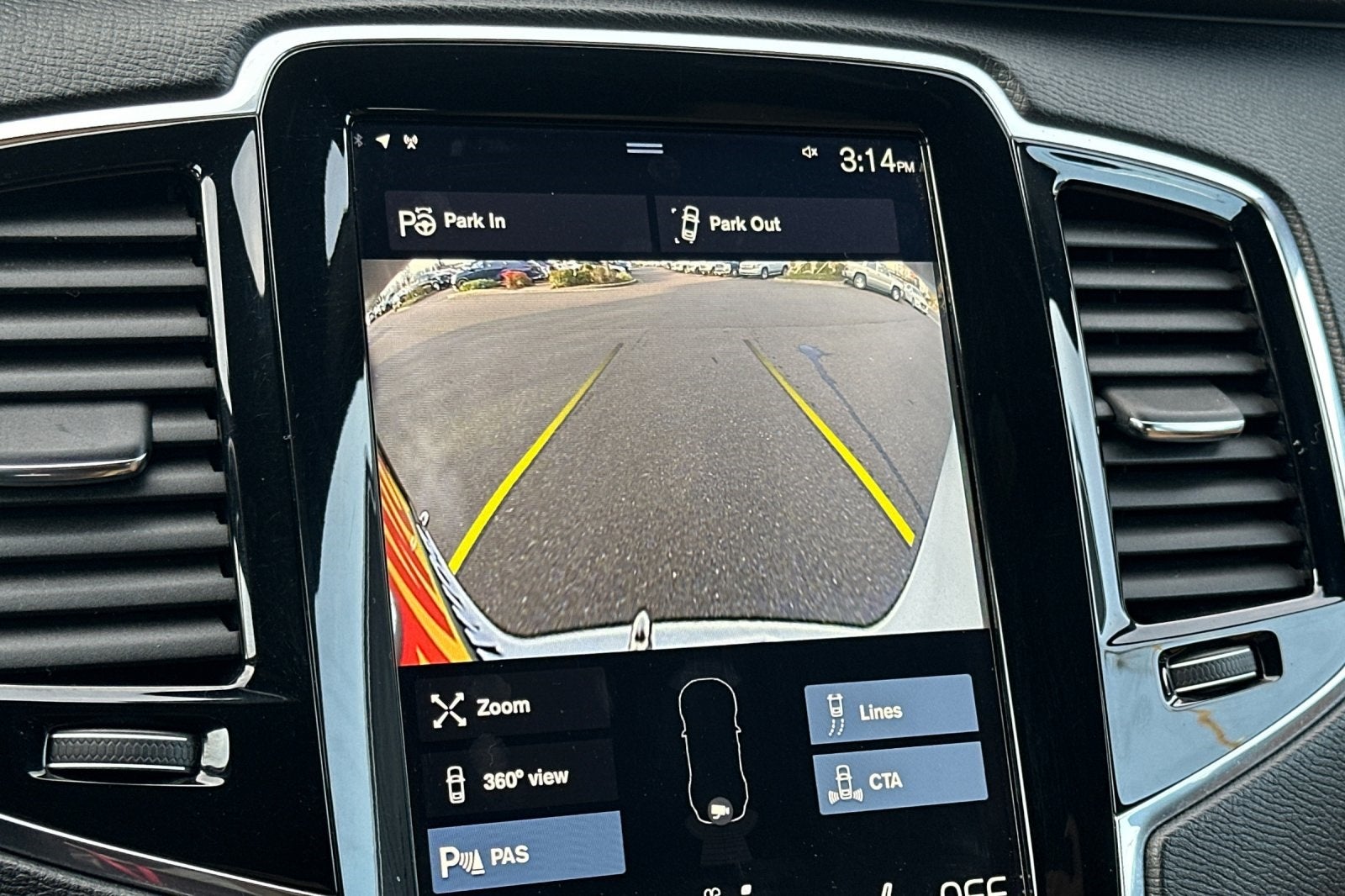 2017 Volvo XC90 T6 Momentum