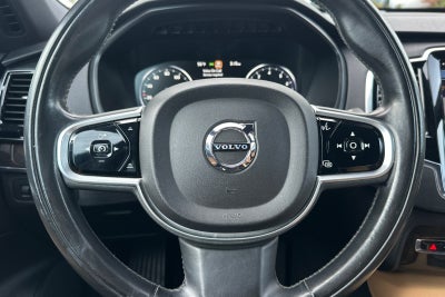 2017 Volvo XC90 T6 Momentum