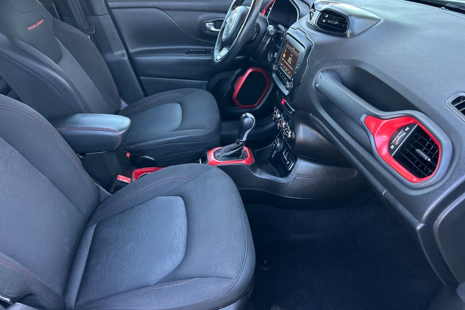 2016 Jeep Renegade Trailhawk