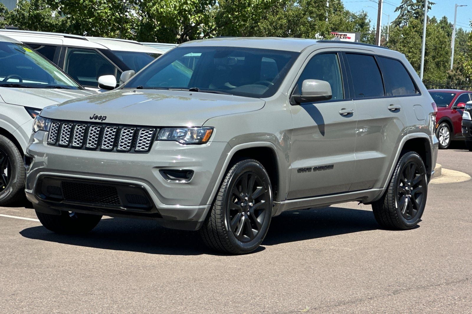 2020 Jeep Grand Cherokee Altitude