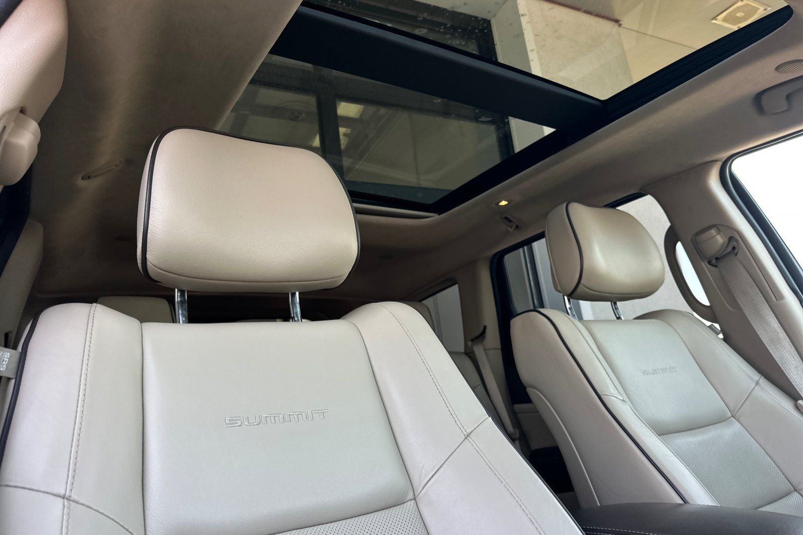 2020 Jeep Grand Cherokee Summit