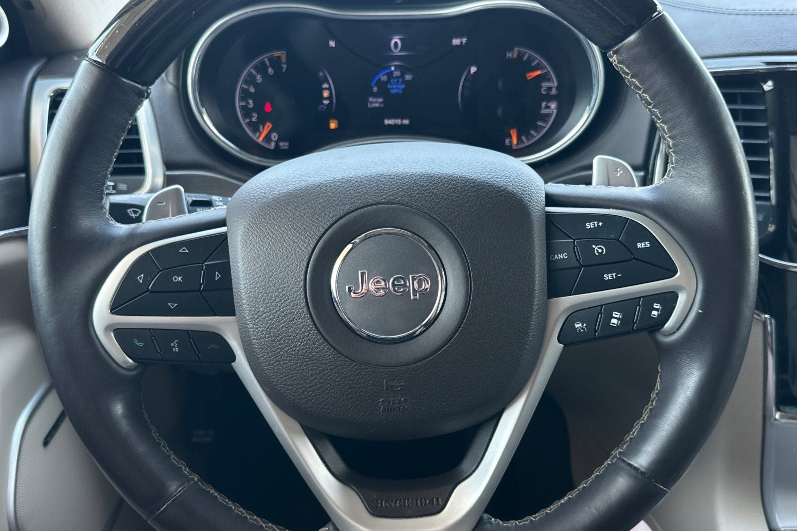 2020 Jeep Grand Cherokee Summit