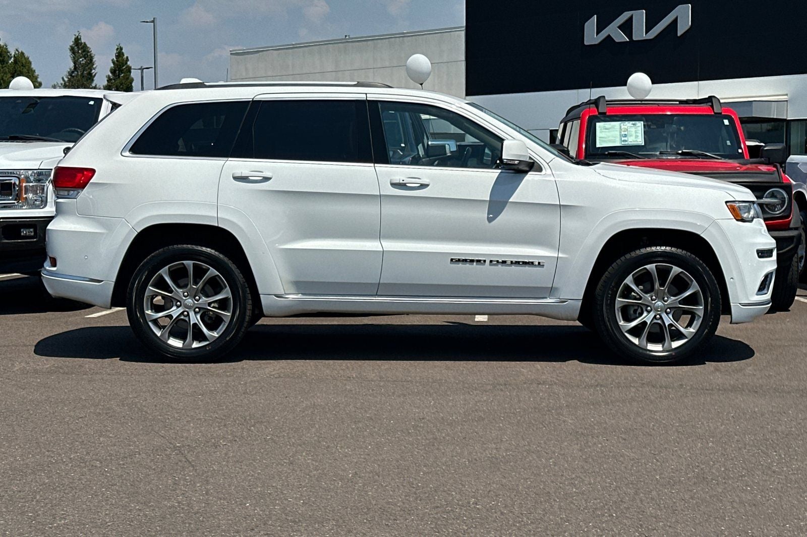 2020 Jeep Grand Cherokee Summit