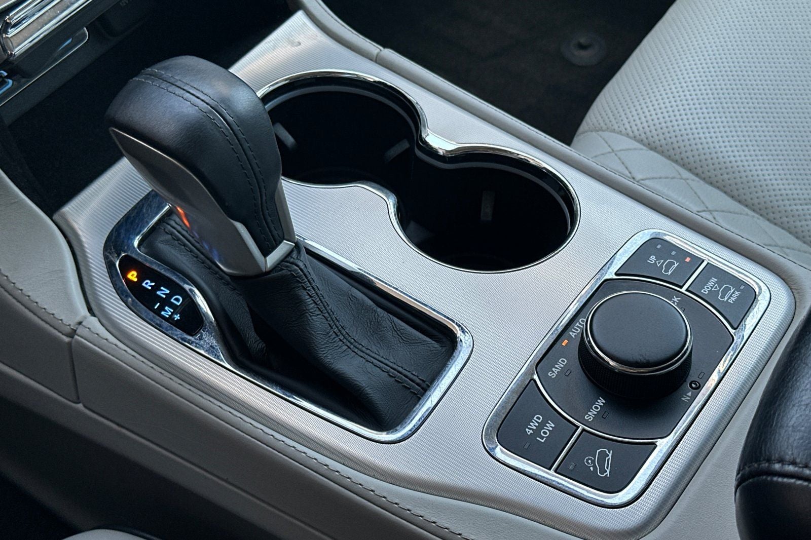 2021 Jeep Grand Cherokee Summit