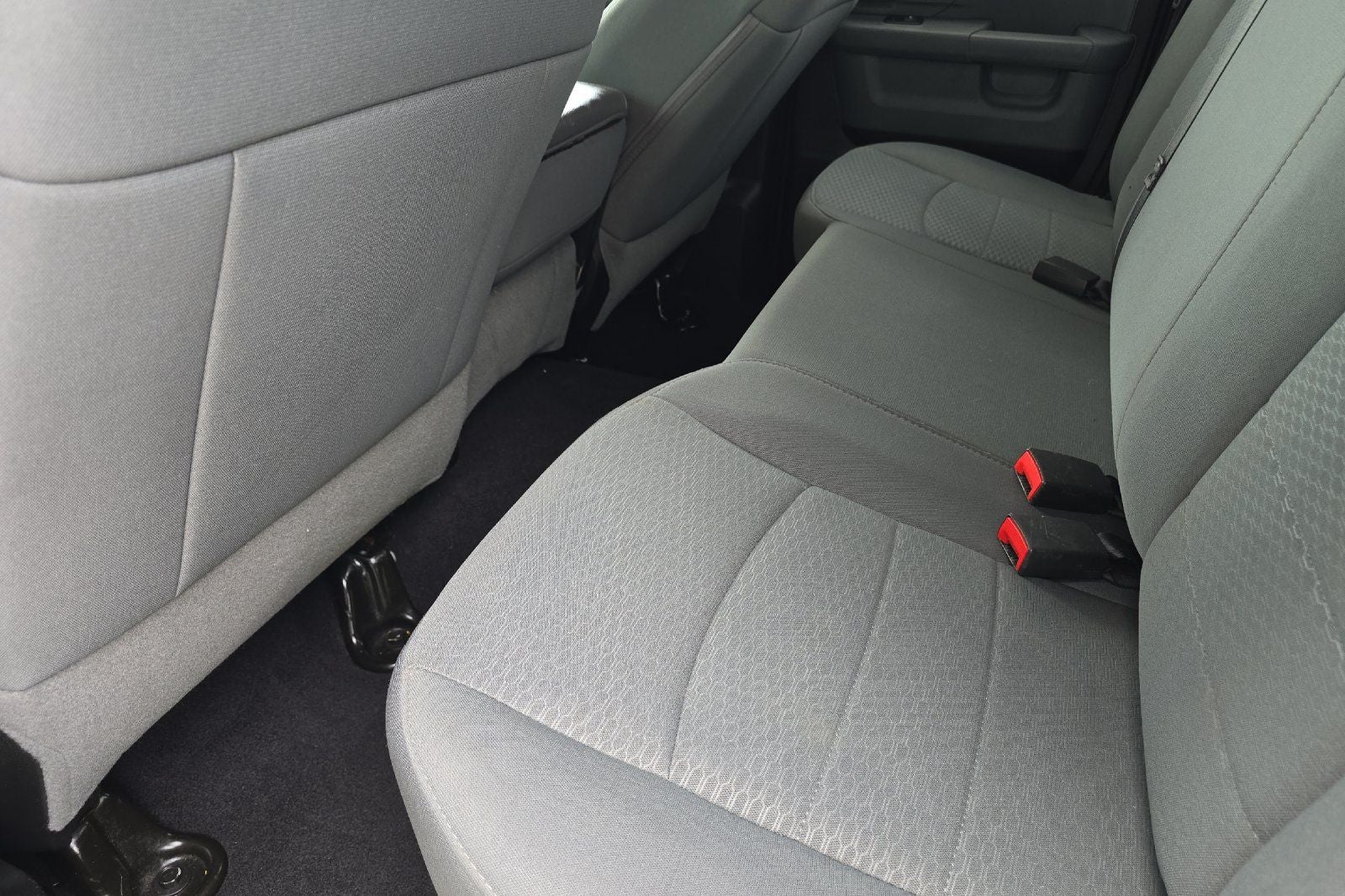 2018 RAM 1500 SLT