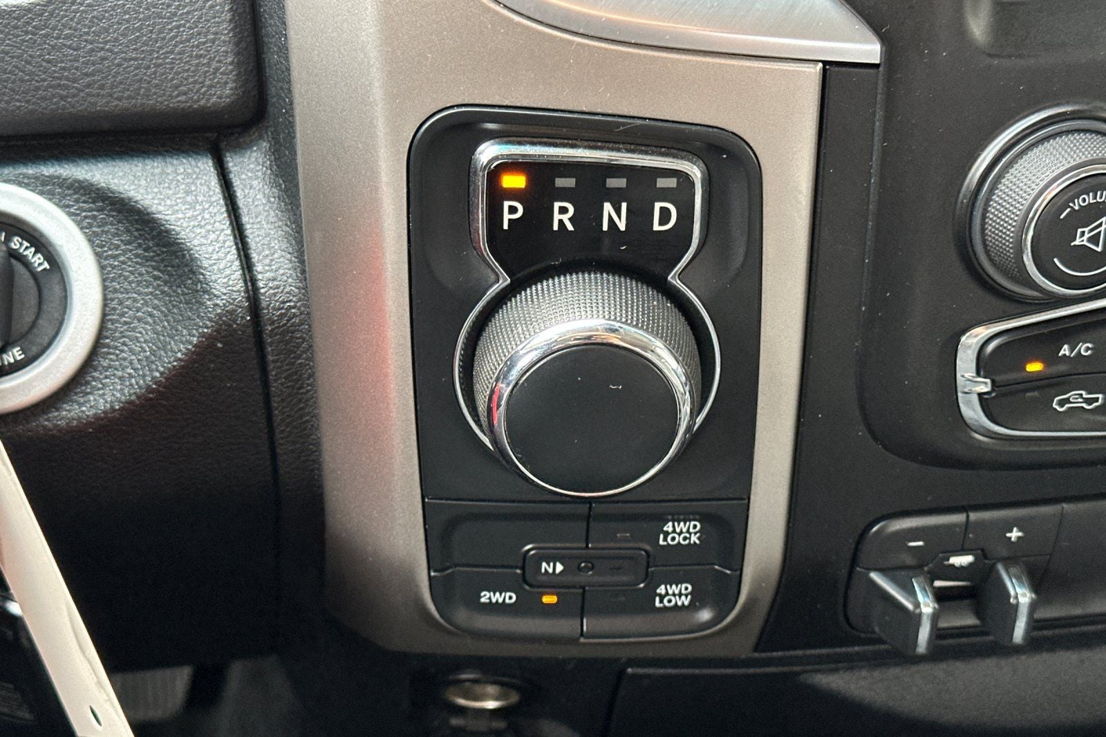 2017 RAM 1500 SLT