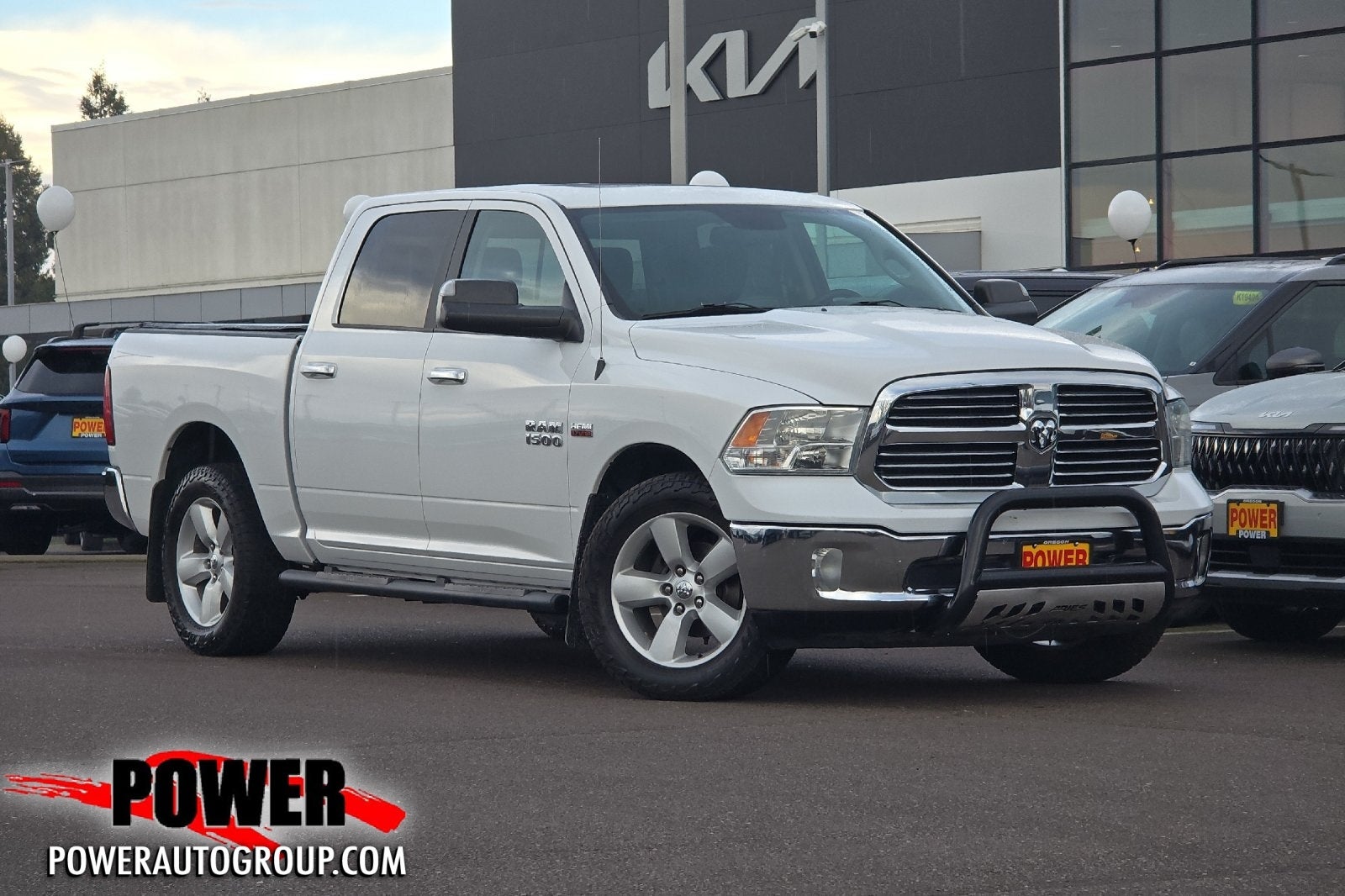 2017 RAM 1500 SLT