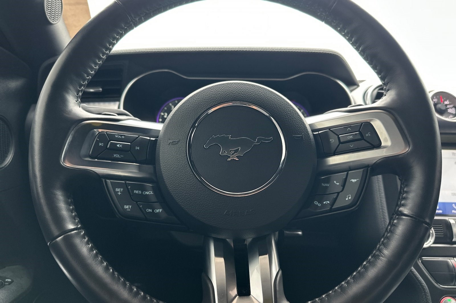 2022 Ford Mustang Mach 1