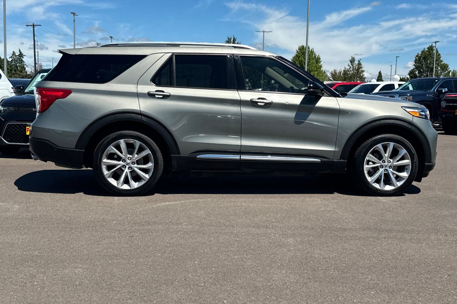 2020 Ford Explorer Platinum