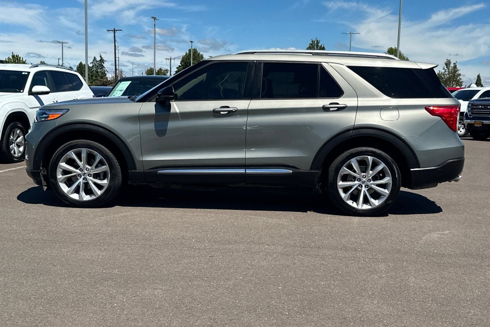 2020 Ford Explorer Platinum