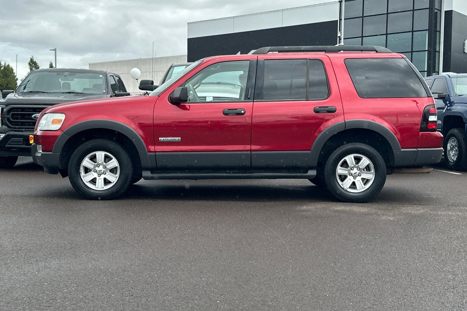 2006 Ford Explorer XLT 114 WB