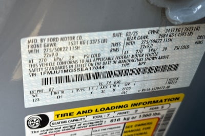 2025 Ford Expedition Platinum