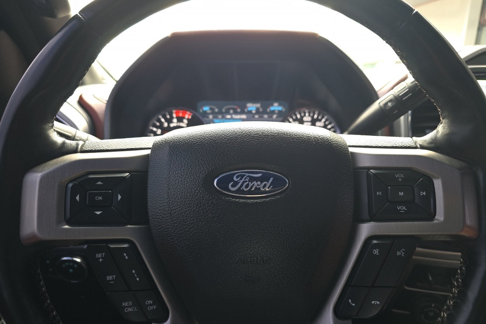 2022 Ford F-350SD Platinum