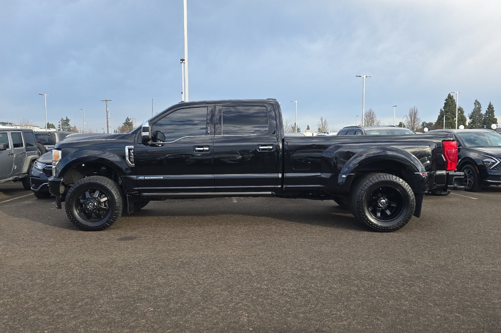 2022 Ford F-350SD Platinum