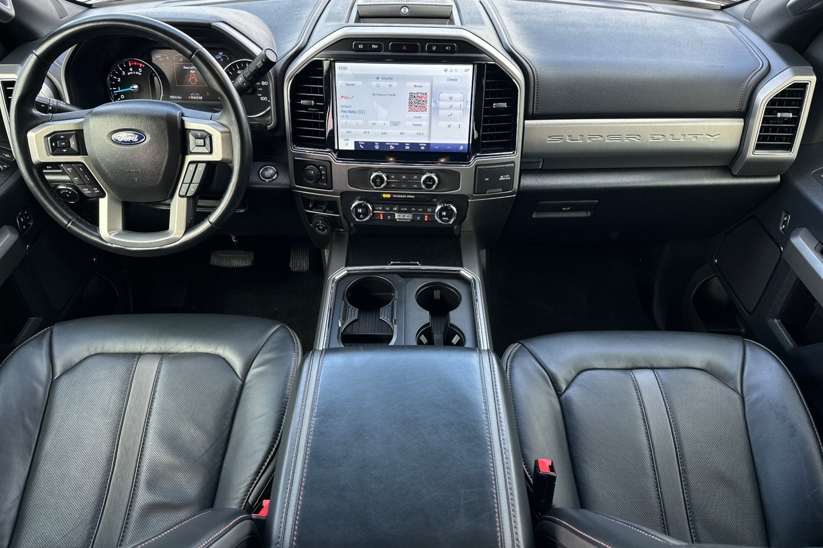 2022 Ford F-350SD Platinum