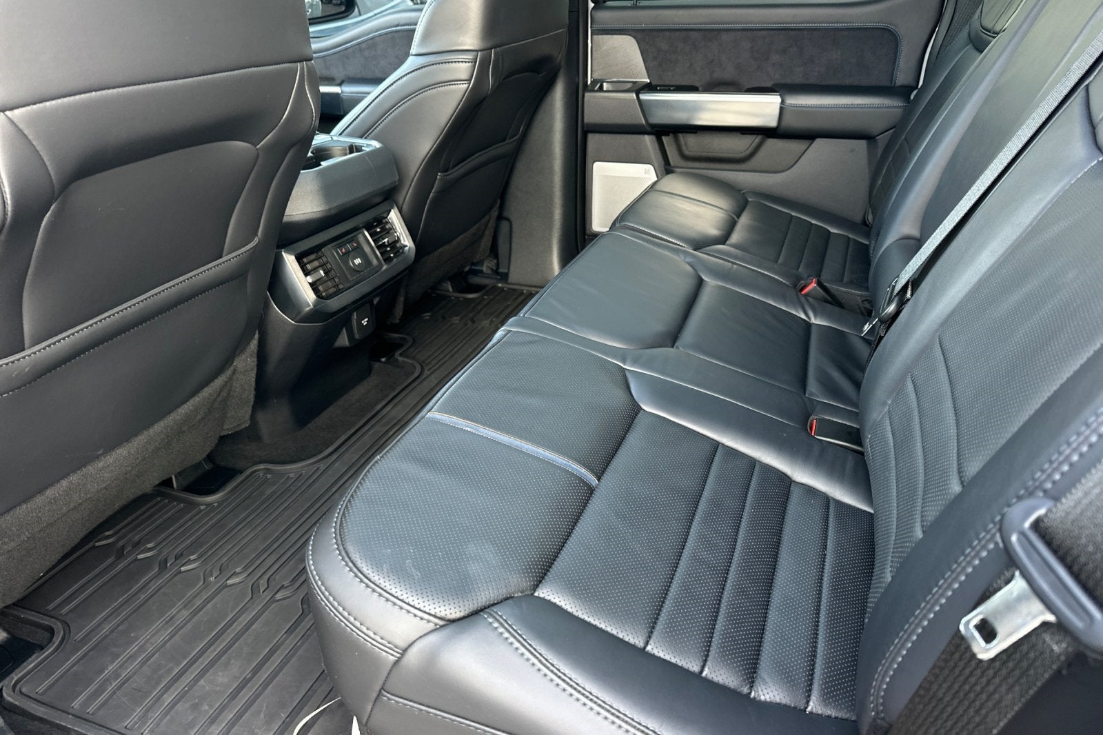 2025 Ford F-450SD Platinum