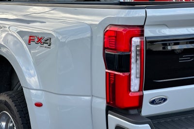 2025 Ford F-450SD Platinum